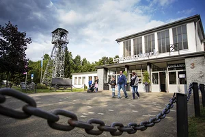 Eingang des Sauerländer Besucherbergwerks