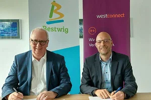 Unterzeichnung der vereinbarung der Gemeinde Bestwig mit Westconnect 