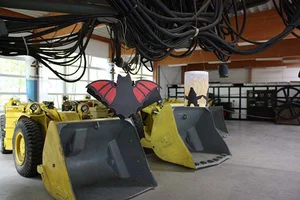 Fledermaus oder Bergzwerk, die Kinder können sich Ihre Laterne selbst basteln.