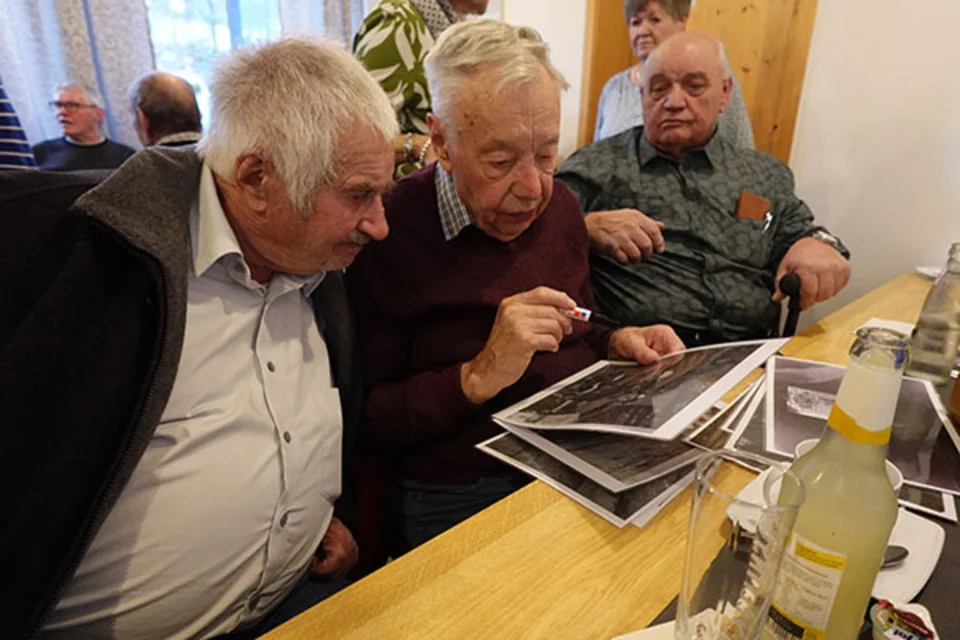 Gemeinsam schwelgten Ehemalige in Erinnerungen an das Erzbergwerk Ramsbeck, das vor 50 Jahre geschlossen und zum Sauerländer Besucherbergwerk umfunktionert wurde