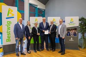 Übergabe des Prüfungsberichts der GPA an die Gemeinde Bestwig
