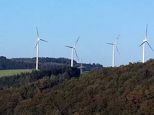 Windkraftanlagen über Bestwig