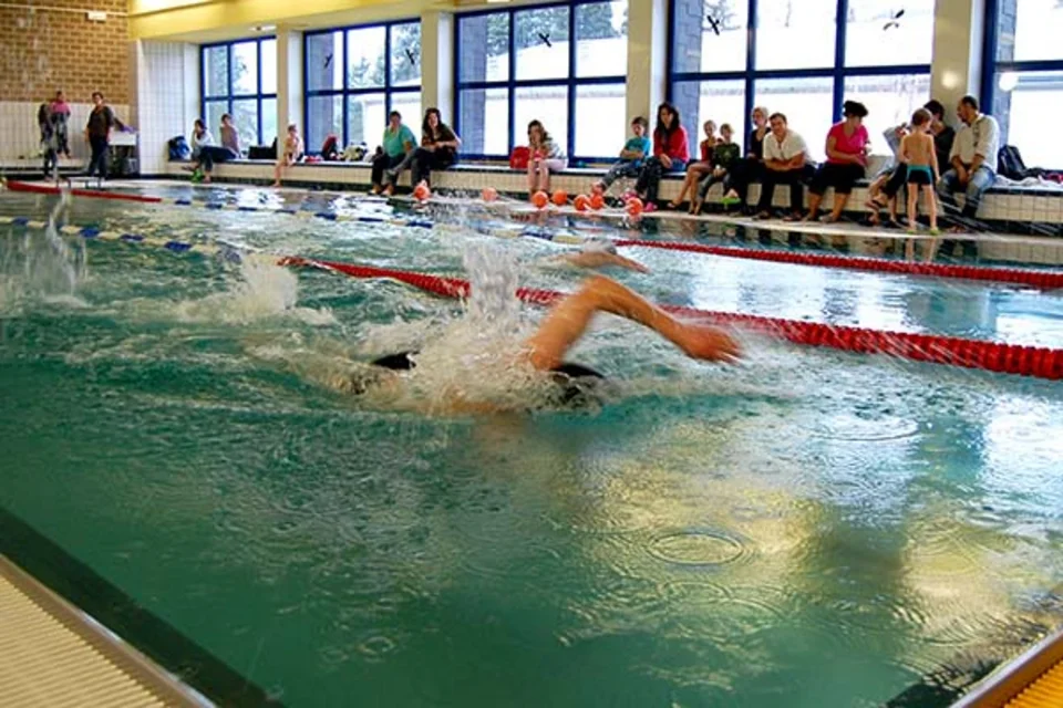 Blick ins Hallenbad in Velmede